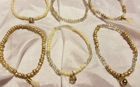 Handmade stretch bracelets - Picture 3 of 6